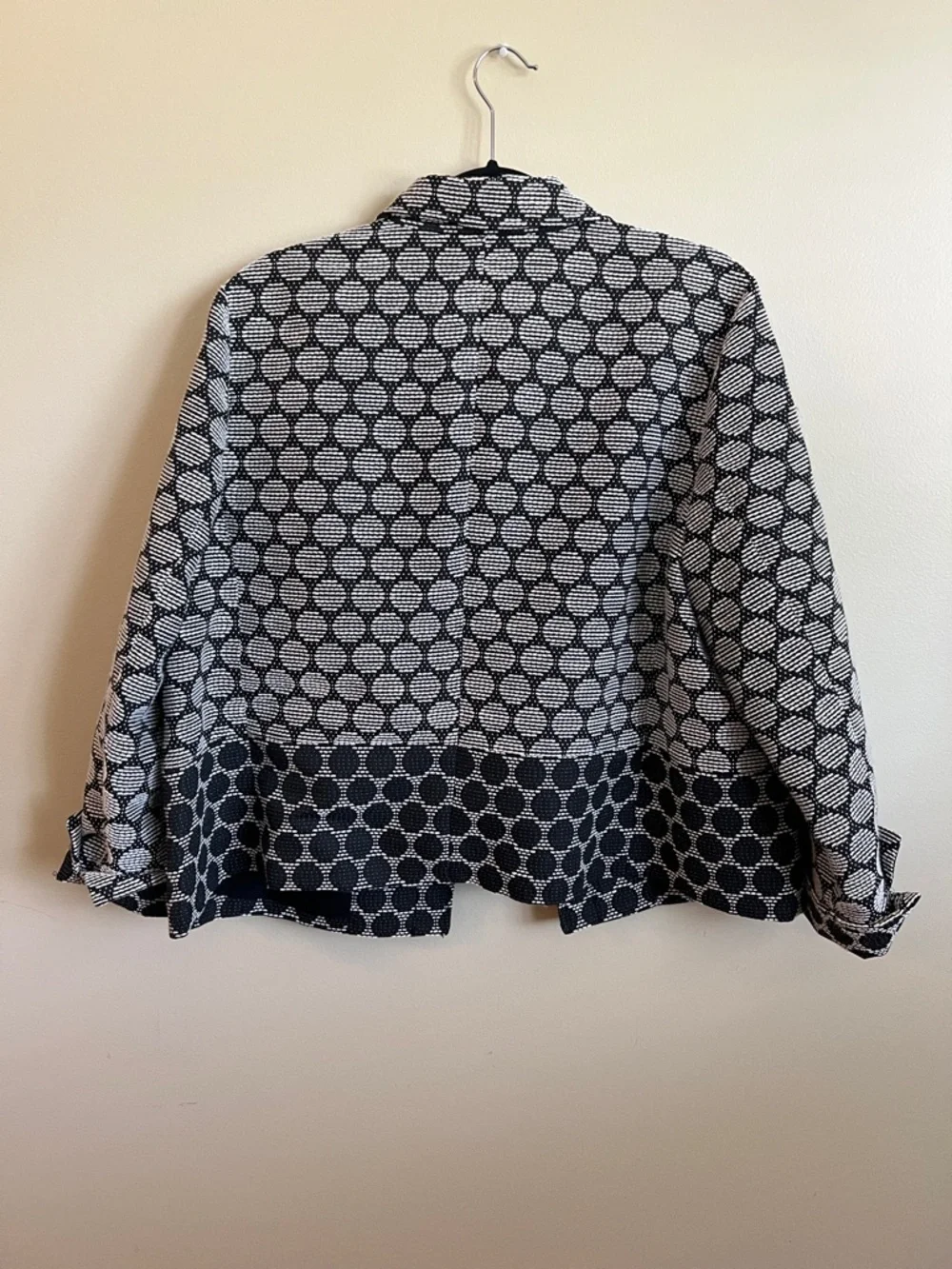 Chico’s Size 3 Black White Textured Dot Jacket Blazer Open Front Career - Picture 4 of 10